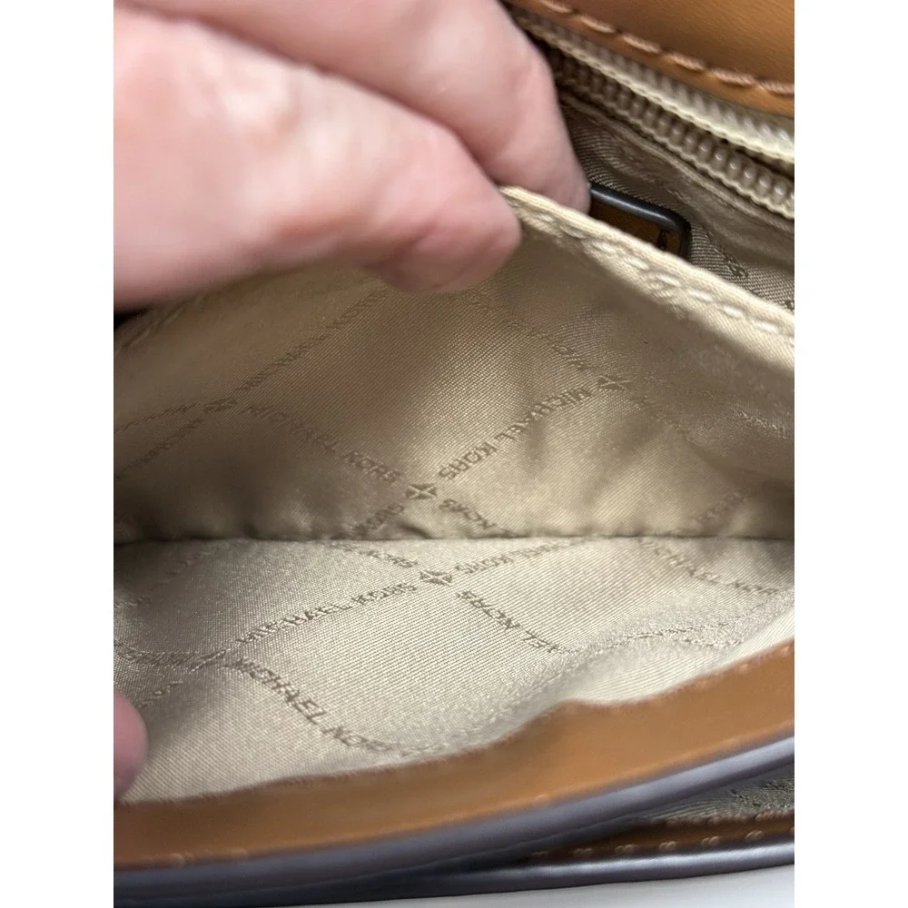 MICHAEL KORS SLOAN EDITOR BROWN MK MEDIUM FLAP CENTER STRIPE MESSENGER BAG